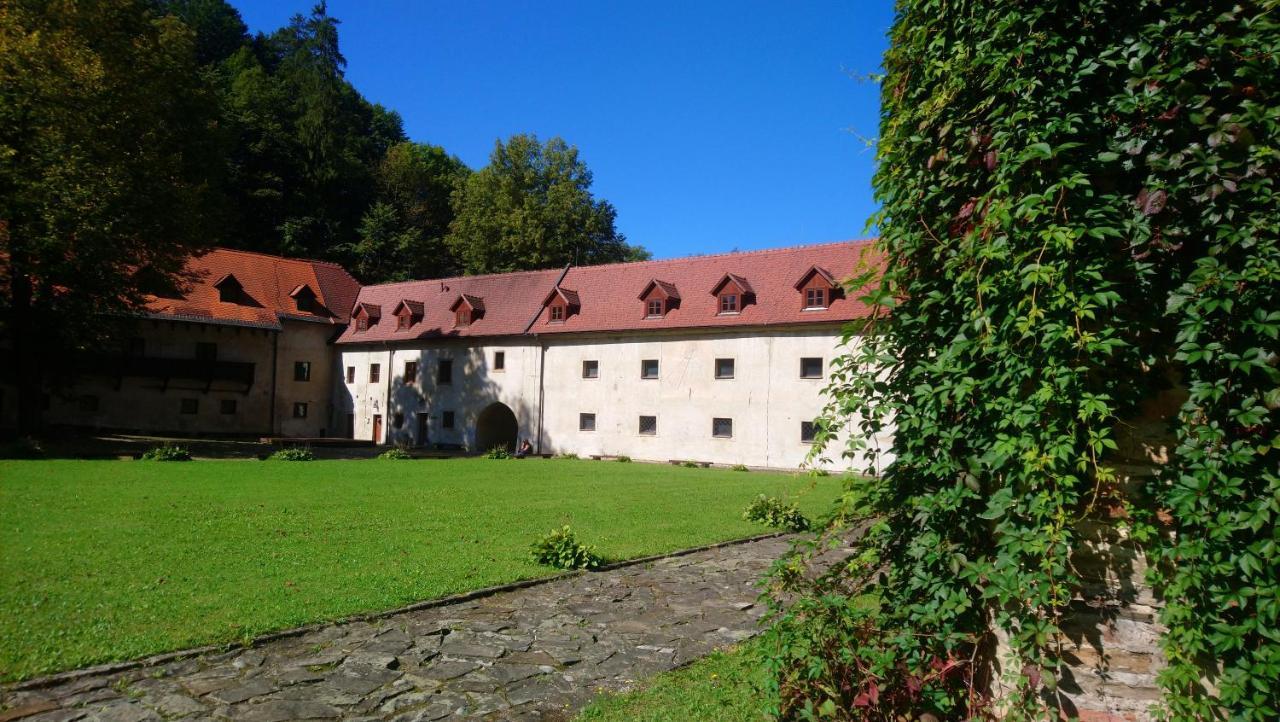 Muzeum Cerveny Klastor Exterior photo